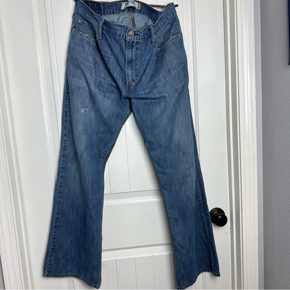 Levi’s 527 medium wash bootcut jeans size 36x32 - Picture 2 of 8